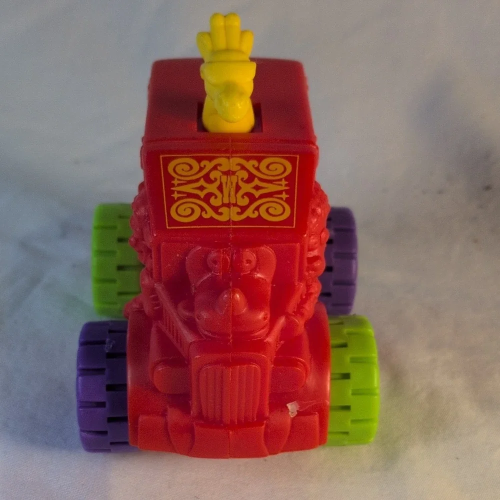 Wendy's Circus Toy Truck 1995 Red Giraffe Fast Food Premium